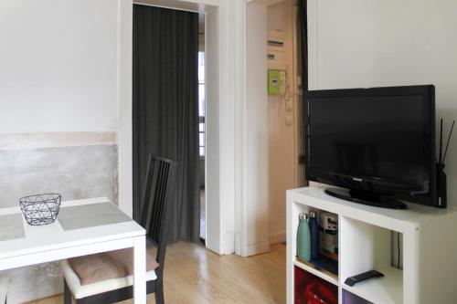 Beautiful studio - near the Eiffel Tower