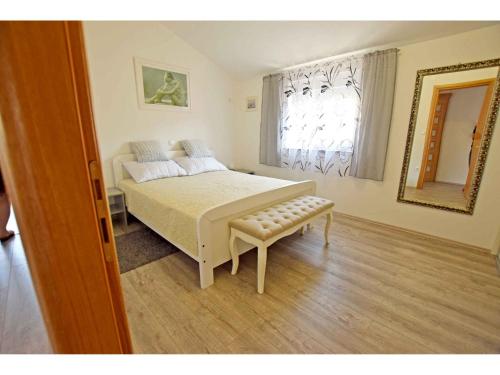 Apartment in Starigrad-Paklenica 34822
