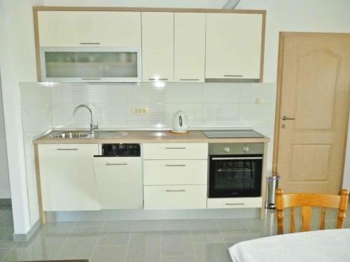 Apartment in Starigrad-Paklenica 34902