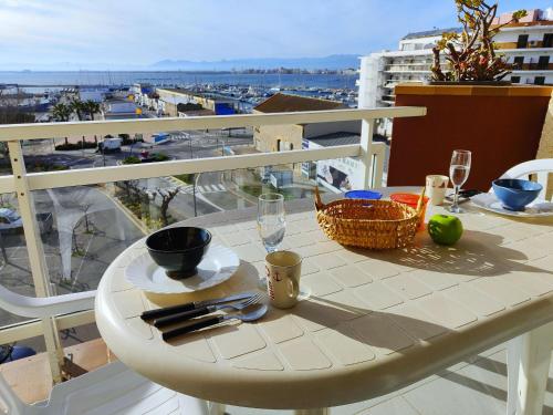 Appartement Moderne à Roses - Près du Port, Climatisation