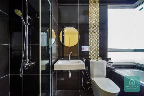 Koupelna v ubytování JOMSTAY Octagon Ipoh Suites