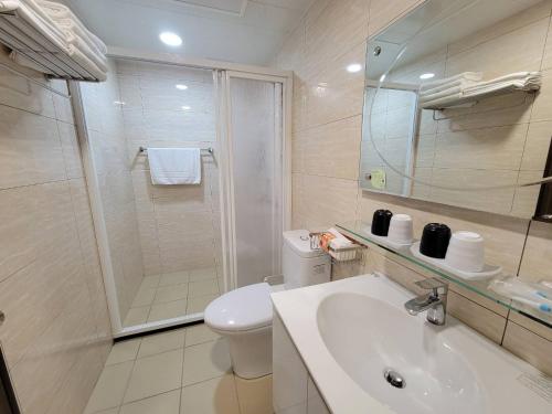 Un baño de 悠而行旅