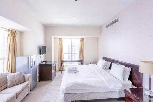 Postel nebo postele na pokoji v ubytování Ensuite Rooms in CoLiving Apartments in Marina