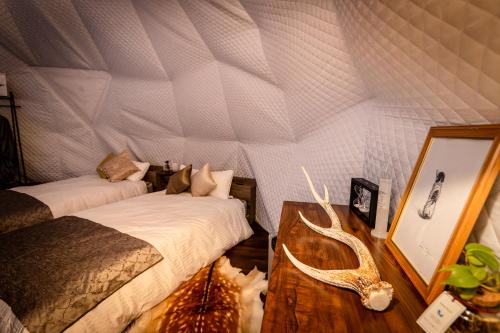 Koupelna v ubytování YUKARA Glamping 北海道大沼公園