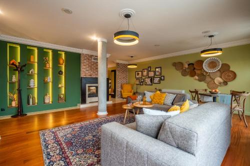 RENOVATED Boutique Apartments Petrus