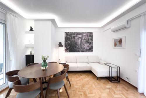 Spacious Penthouse near Downtown