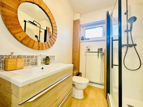 Ένα μπάνιο στο Appartement de charme proche de Colmar