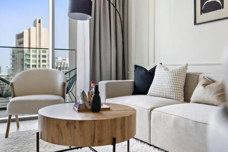 Silkhaus modern 1BDR in Downtown premium tower