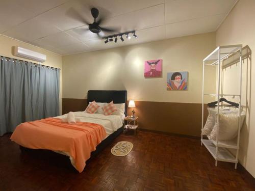 Ένα ή περισσότερα κρεβάτια σε δωμάτιο στο PJ Damansara Nanyang Wedding Party House