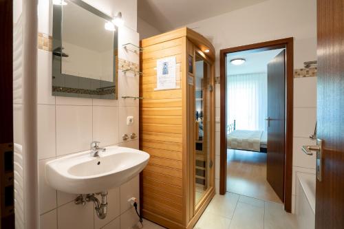 Ένα μπάνιο στο AKH 044 - Wellness in Haffkrug