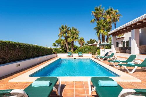 Φωτογραφία από το άλμπουμ του Bini Carmen σε Binibeca