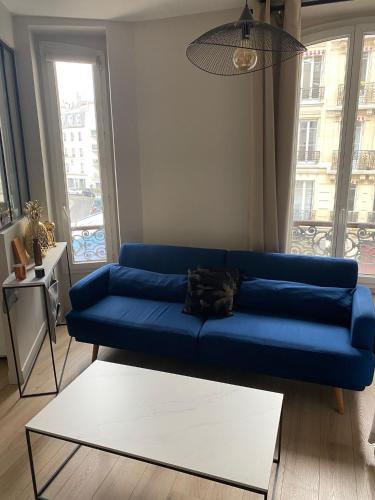 พื้นที่นั่งเล่นของ Bel Appartement 2 pièces à Neuilly Porte Maillot !