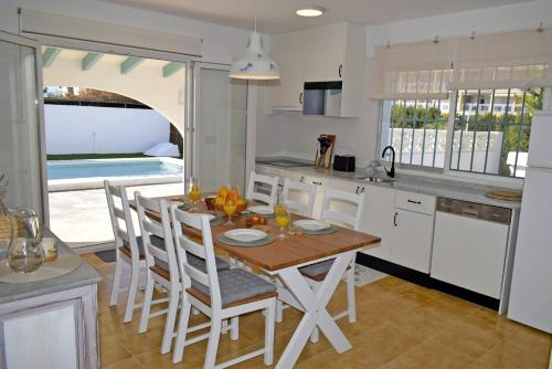 Anacasa Villa Xalana les Marines CH4400