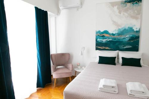 Artistic Acropolis apartment