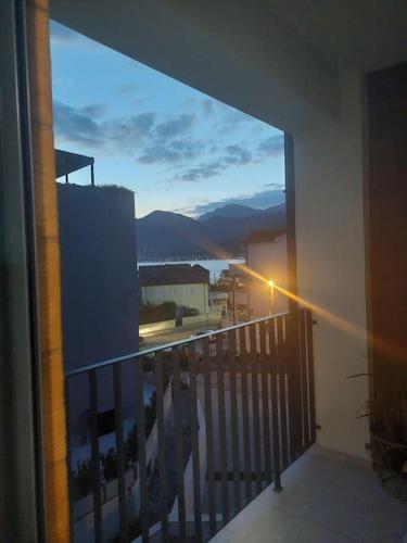 Gallery image of LoVE, modern apartment with pool & sea view in Tivat