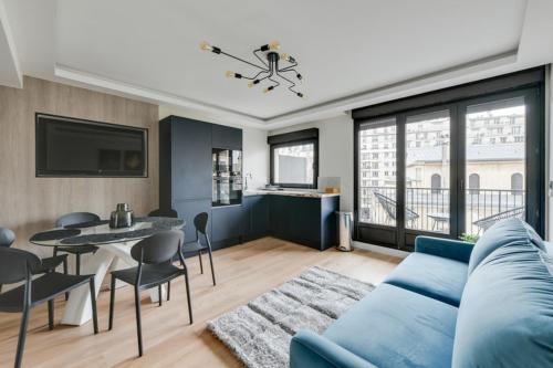 Svetainės erdvė apgyvendinimo įstaigoje 182 Suite Two - Superb apartment in Paris