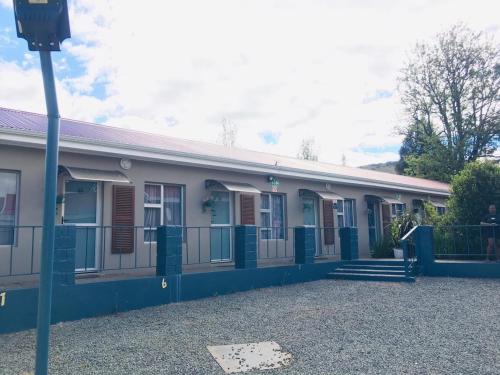 Het gebouw waarin het pension zich bevindt