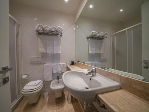 Koupelna v ubytování Hotel Club Lacona