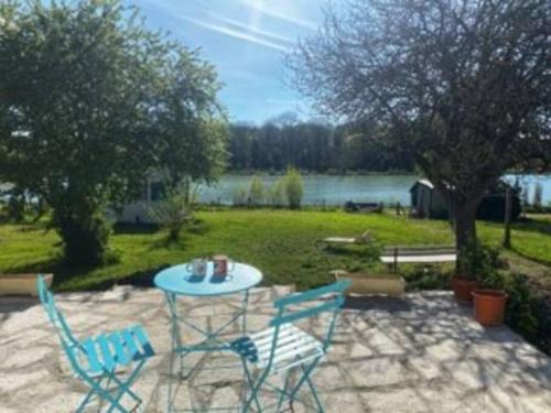 Cottage chaleureux face à l'étang