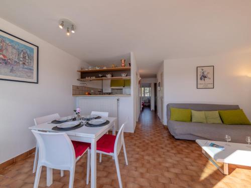 Apartment Les Régates by Interhome
