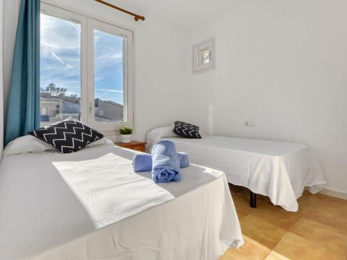 Apartment Platja de Roses-6 by Interhome