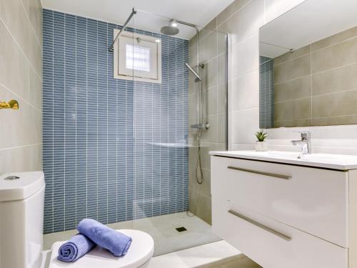Apartment Platja de Roses-11 by Interhome