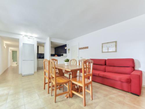 Apartment Platja de Roses-11 by Interhome