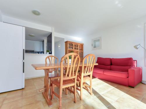 Apartment Platja de Roses-5 by Interhome