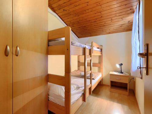 Apartment Ruža 1 by Interhome