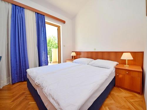 Apartment Meridiana-2 by Interhome