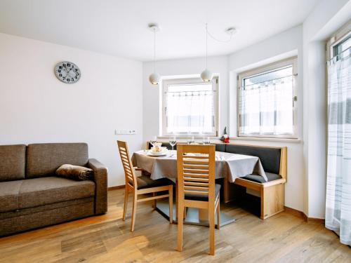 Ruang duduk di Apartment Spieglhof-1 by Interhome