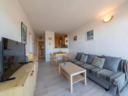 Apartment Le Serpent de Mer-2 by Interhome