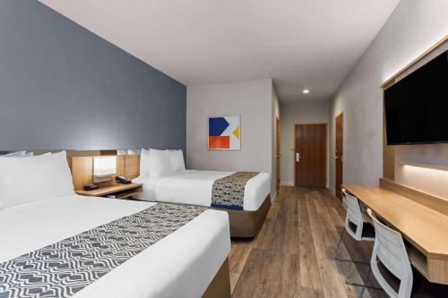 Cama o camas de una habitación en Microtel Inn and Suites - Zephyrhills