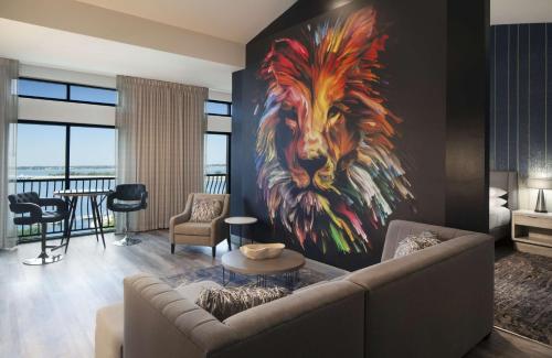 Χώρος καθιστικού στο Hilton Dallas/Rockwall Lakefront Hotel