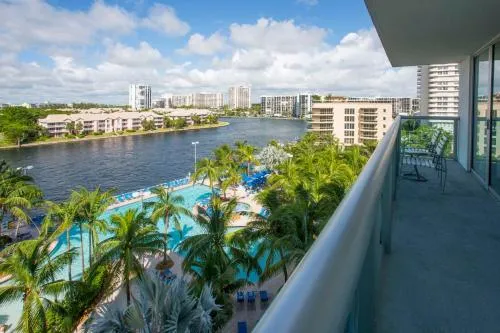 DoubleTree Resort by Hilton Hollywood Beach in Davie