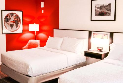 Cama o camas de una habitación en Railroad Pass Hotel and Casino Ramada by Wyndham