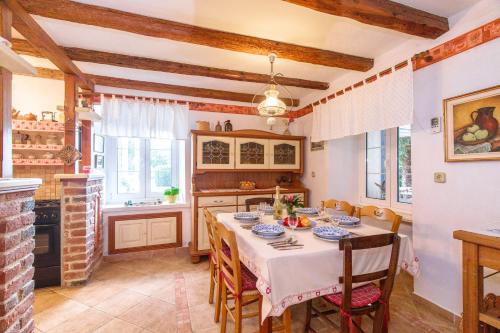 Holiday house Villa Marija, Pinezici