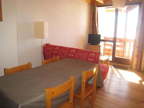 Appartement cosy 5 pers avec balcon sud à l’Alpe d’Huez, skis aux pieds - FR-1-405-28