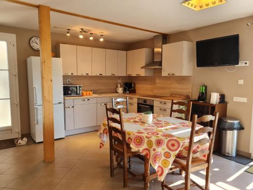 Gîte Cravant, 3 pièces, 3 personnes - FR-1-590-20