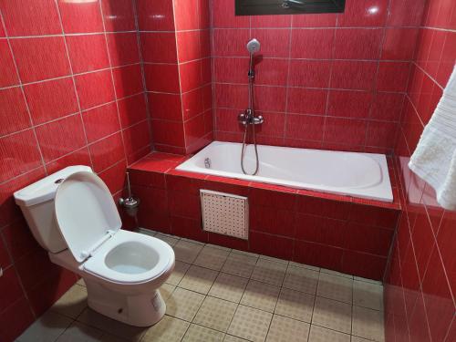 Un baño de HOTEL DE L'OCEAN KRIBI