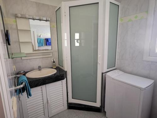 Phòng tắm tại Bungalow Casa Dubai - private Anlage am Meer/Pool