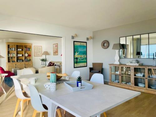 Photo de la galerie de l'établissement Face mer à La Baule : L'Amirauté, à La Baule