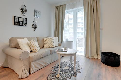 Posezení v ubytování Seaside Apartments Baltica Tower with Gym, Sauna & Parking
