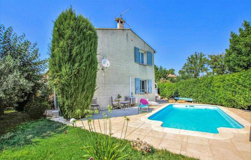 Gorgeous Home In Montfavet With Kitchen