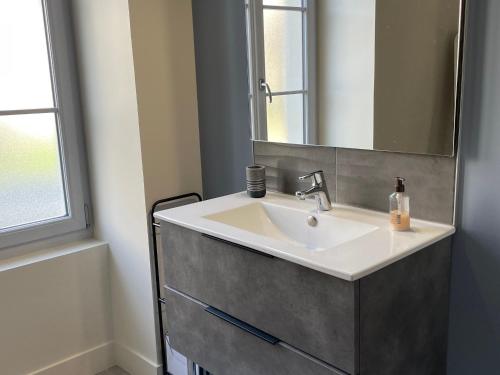 Fotografie z fotogalerie ubytování Détente près du Loir : Chambre et salon privés, idéal pour randonnées et proche des 24H du Mans - FR-1-410-387 v destinaci Vaas