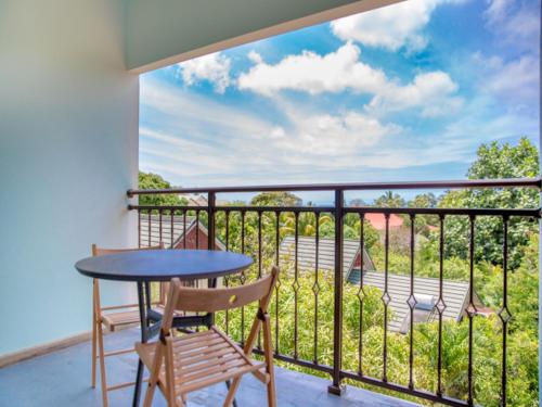 Spacious apartment with sea view, Au Cap, 124 m²