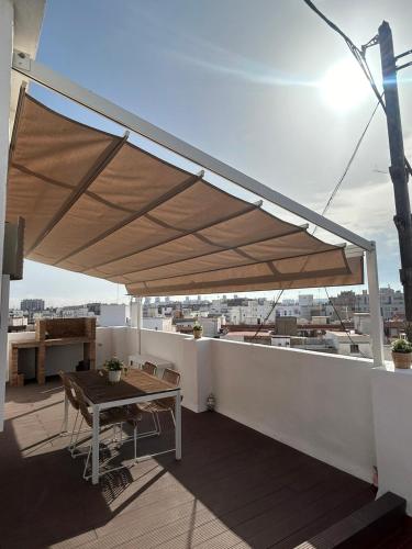 SingularStays Valero III