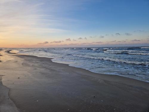 uitzicht op de oceaan vanaf het strand bij White Resort in Krynica Morska