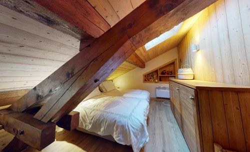 Gallery image of Chalet La Grande Ourse Meribel - superior duplex apartment in Méribel