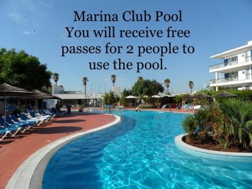 Angies Marina Apartment, includes 2 Free Passes for the Marina Pool